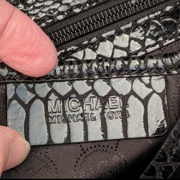 Michael Kors purse - Picture 7 of 8